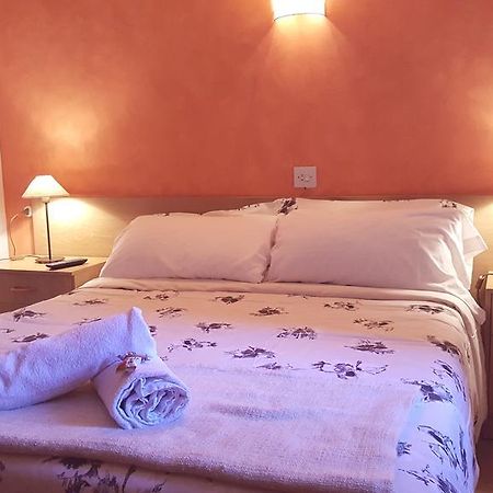 Hostal La Cuineta De Cal Triuet Gósol Buitenkant foto
