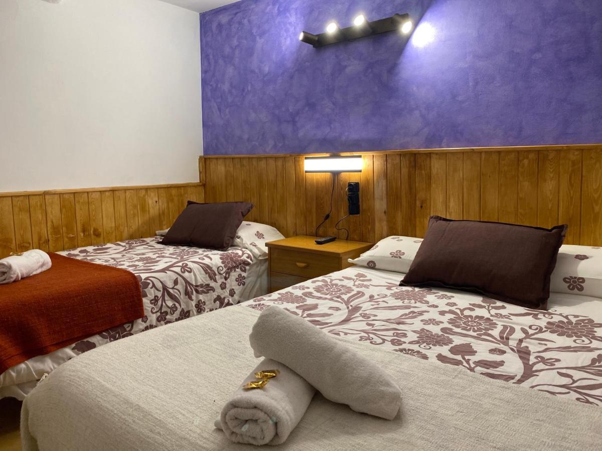 Hostal La Cuineta De Cal Triuet Gósol Buitenkant foto