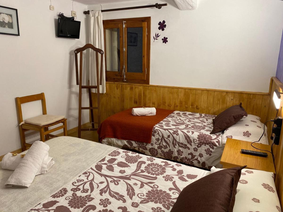 Hostal La Cuineta De Cal Triuet Gósol Buitenkant foto