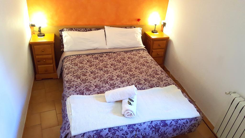 Hostal La Cuineta De Cal Triuet Gósol Buitenkant foto