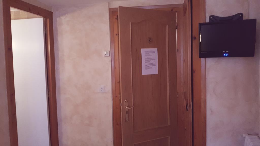Hostal La Cuineta De Cal Triuet Gósol Buitenkant foto