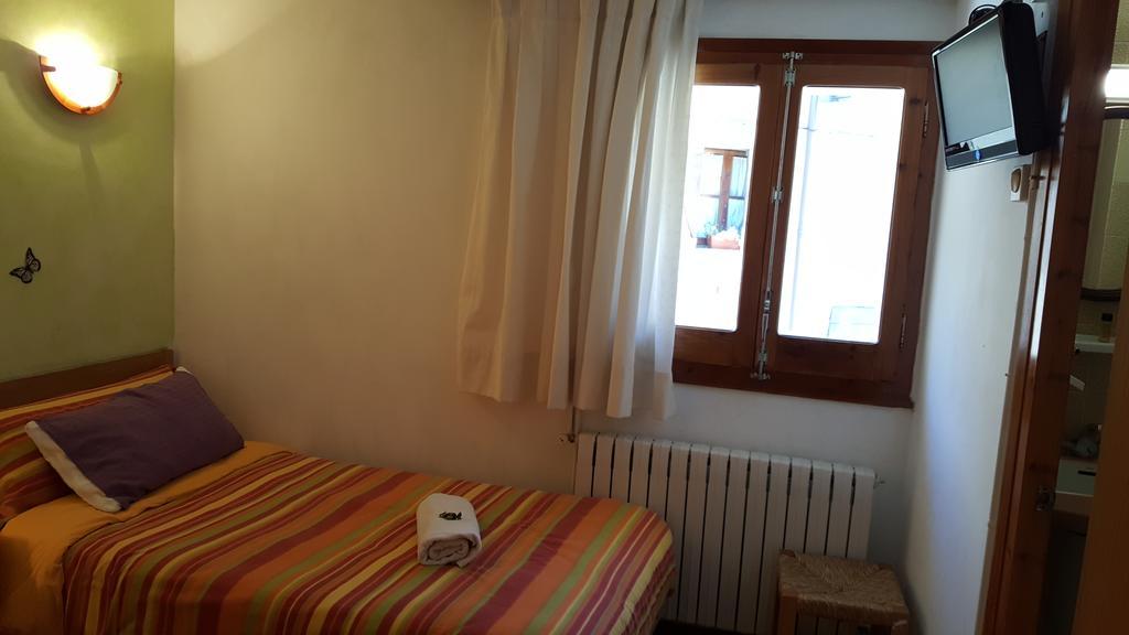 Hostal La Cuineta De Cal Triuet Gósol Buitenkant foto